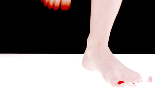 Foot Worship	Bella Wilde (Real Couples of Porn Hot Foot Worship with Christian and Bella Wilde!)